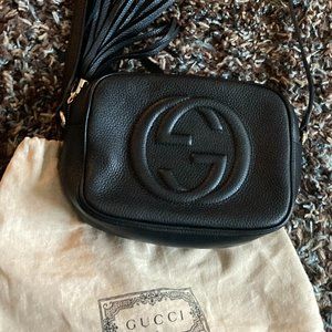 1 Black Leather Gucci Purse